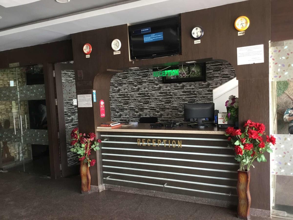 Hotel Garv Residencia Gaya Εξωτερικό φωτογραφία