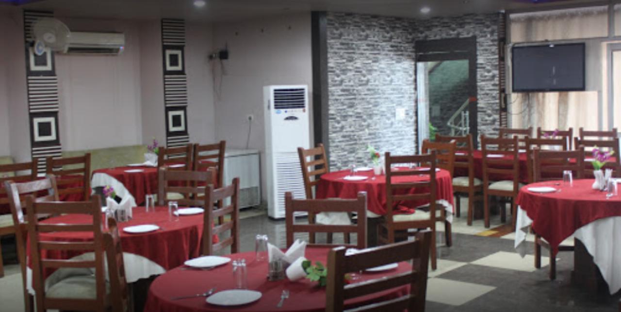 Hotel Garv Residencia Gaya Εξωτερικό φωτογραφία